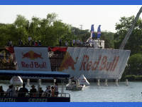 26-Apr-2003 18:05
Austin, TX
The Red Bull birdman festival