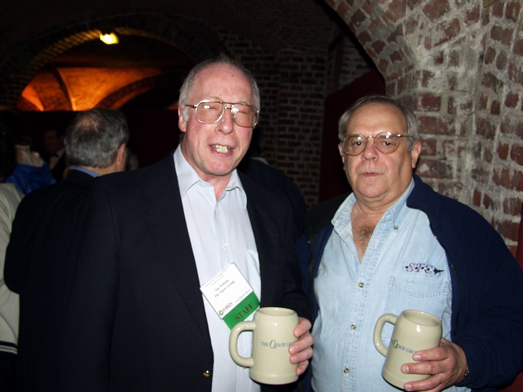 21-Apr-2004 19:00
Brussels
Offsite - Les Caves de Cureghem
Ian Dobson and Joe Bergmann .. clear on which logo they needed to show.