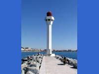 12-Oct-2002 13:22
Cannes
Lighthouse at the entrance to the harbour